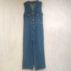 Denim Jumpsuit Medium Wash Wide Leg Jumpsuit sz Medium NEW